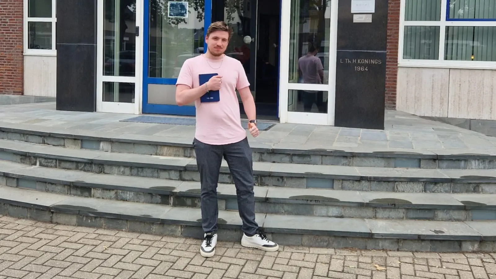 hero-banner-background